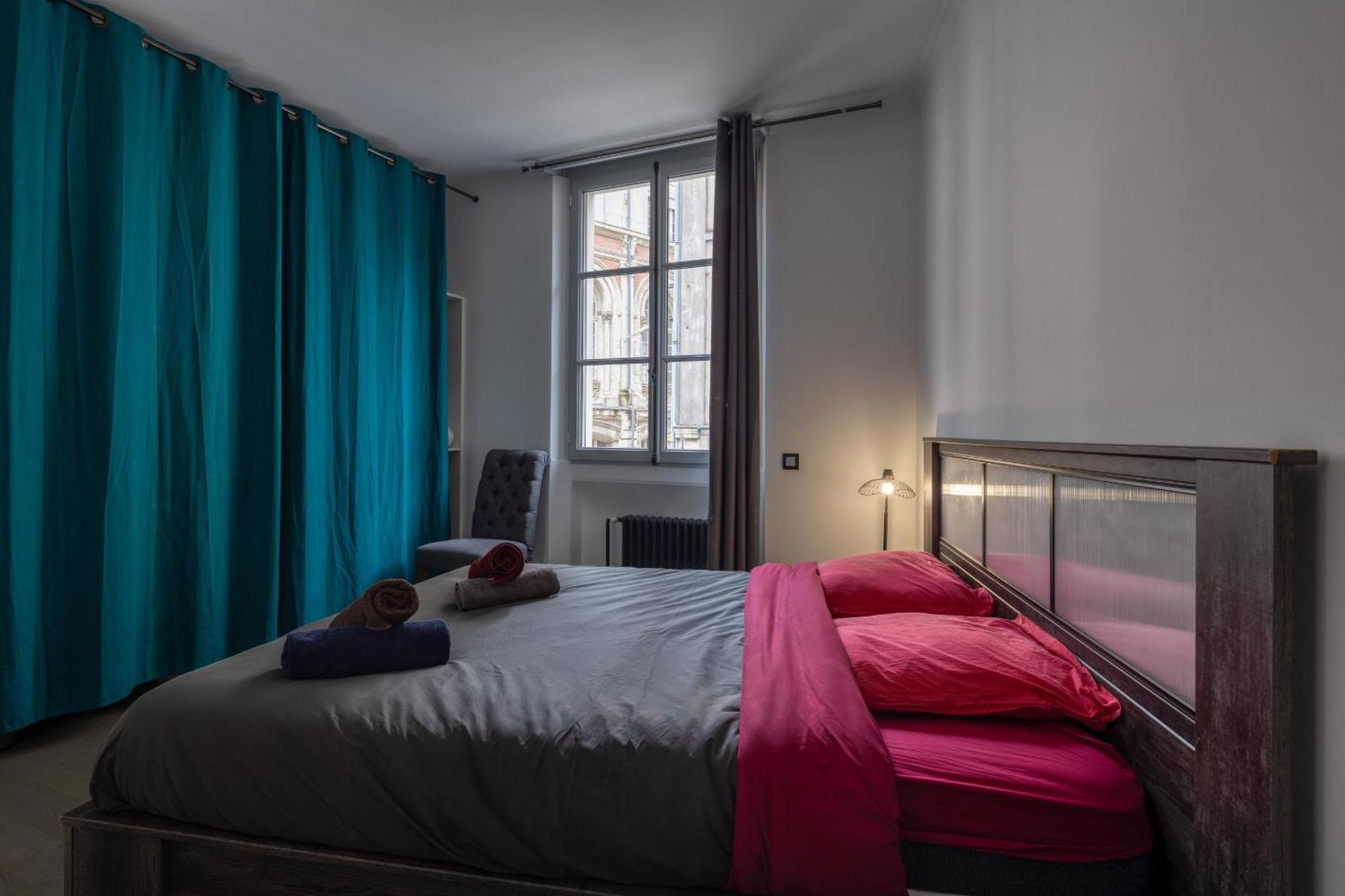 Appartement Spacieux Au Coeur D'Angers Etage 1 - 6 Personnes Extérieur photo