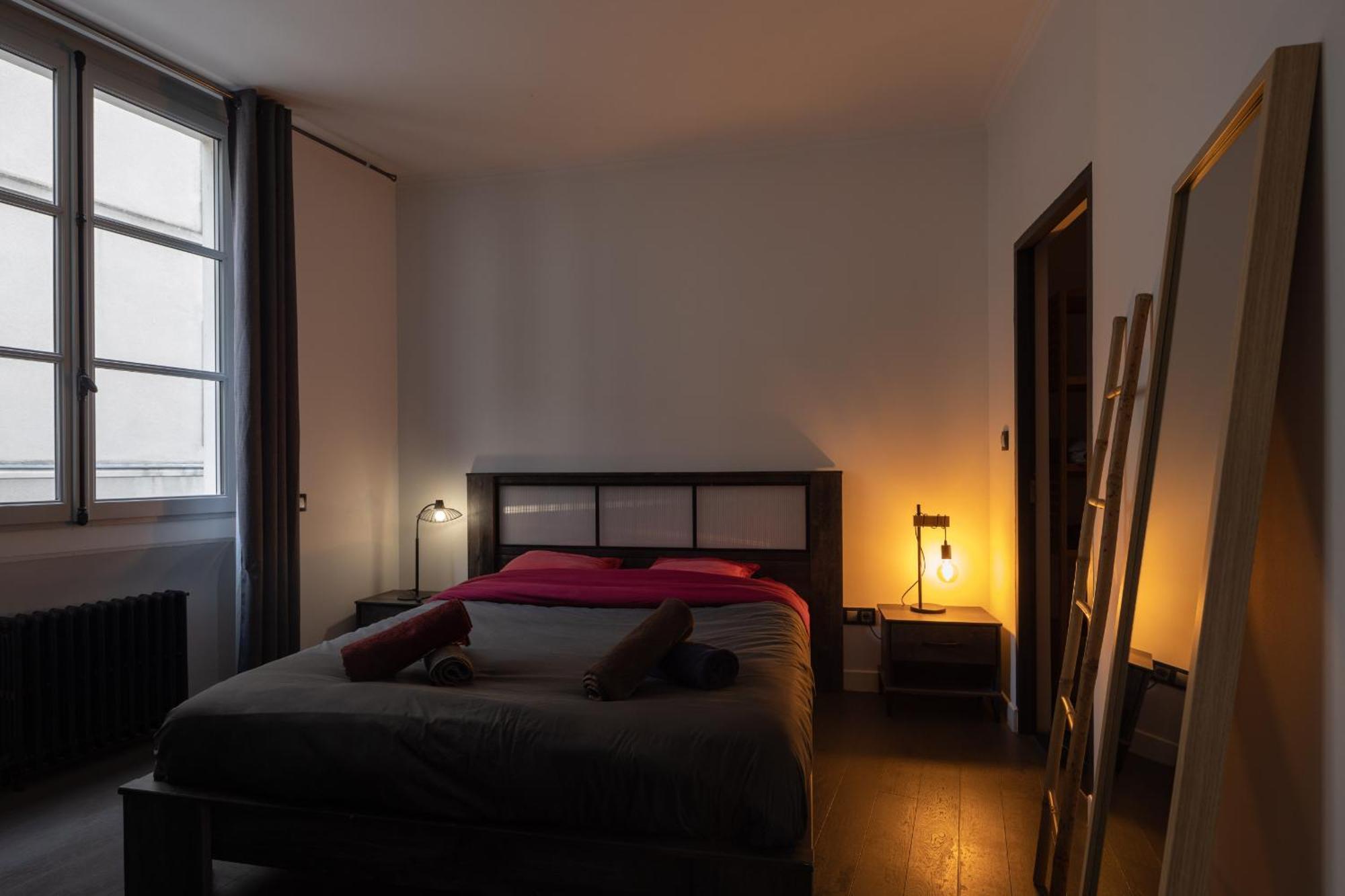Appartement Spacieux Au Coeur D'Angers Etage 1 - 6 Personnes Extérieur photo