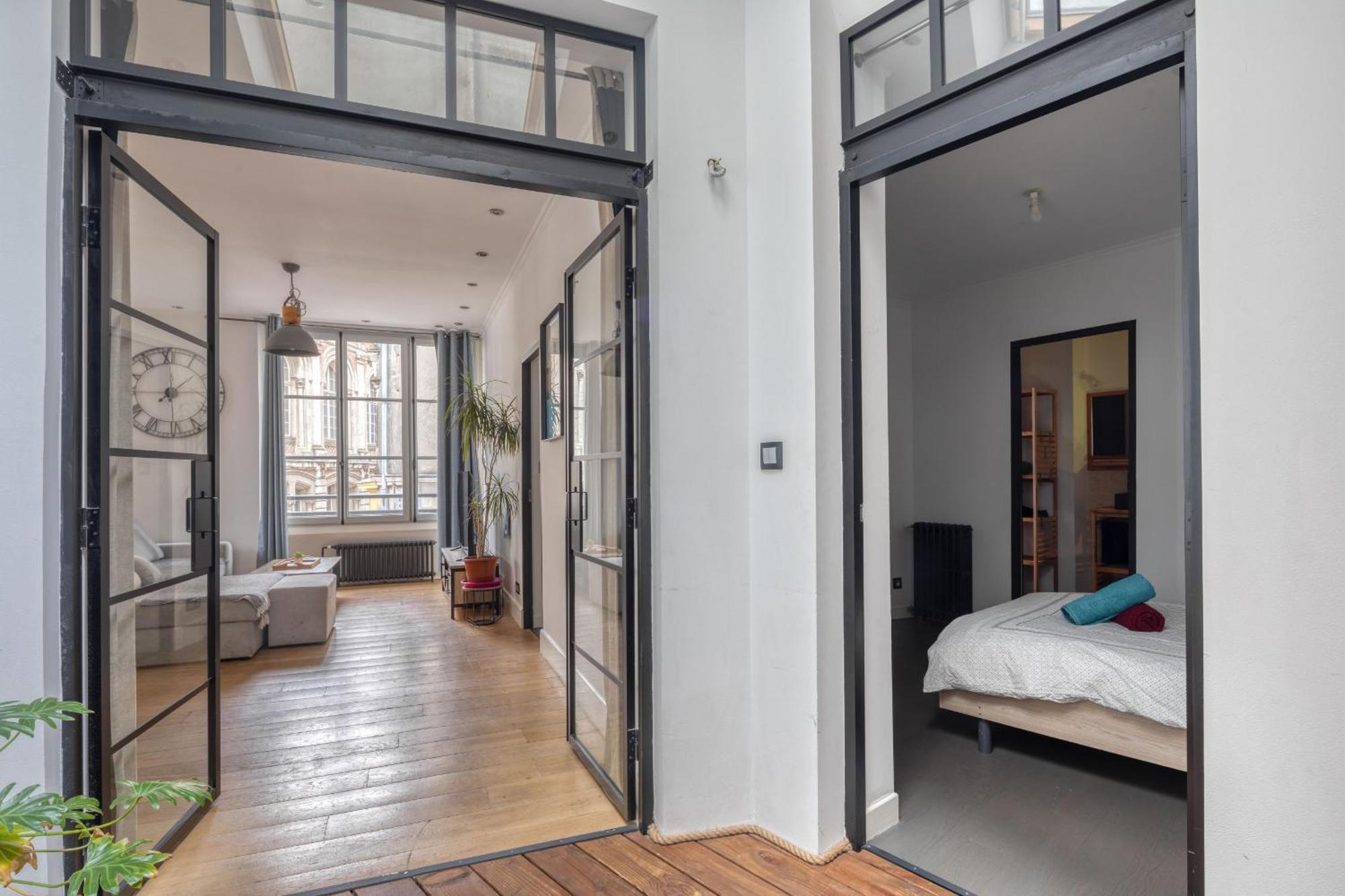 Appartement Spacieux Au Coeur D'Angers Etage 1 - 6 Personnes Extérieur photo